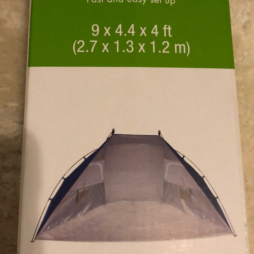 Sun Shelter portable 9 x 4.4 x 4 ft aluminized new